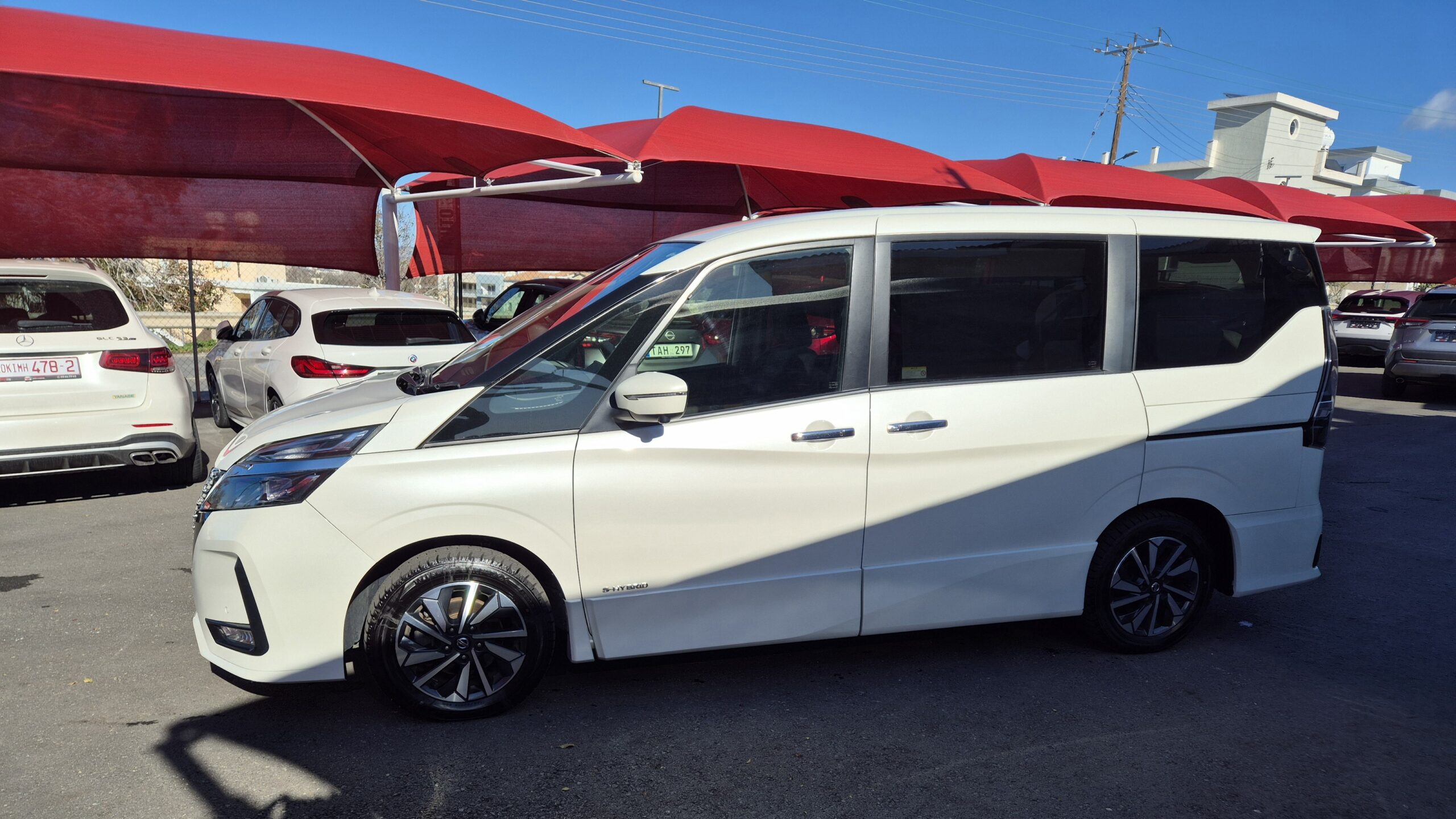 NISSAN SERENA Highway Star