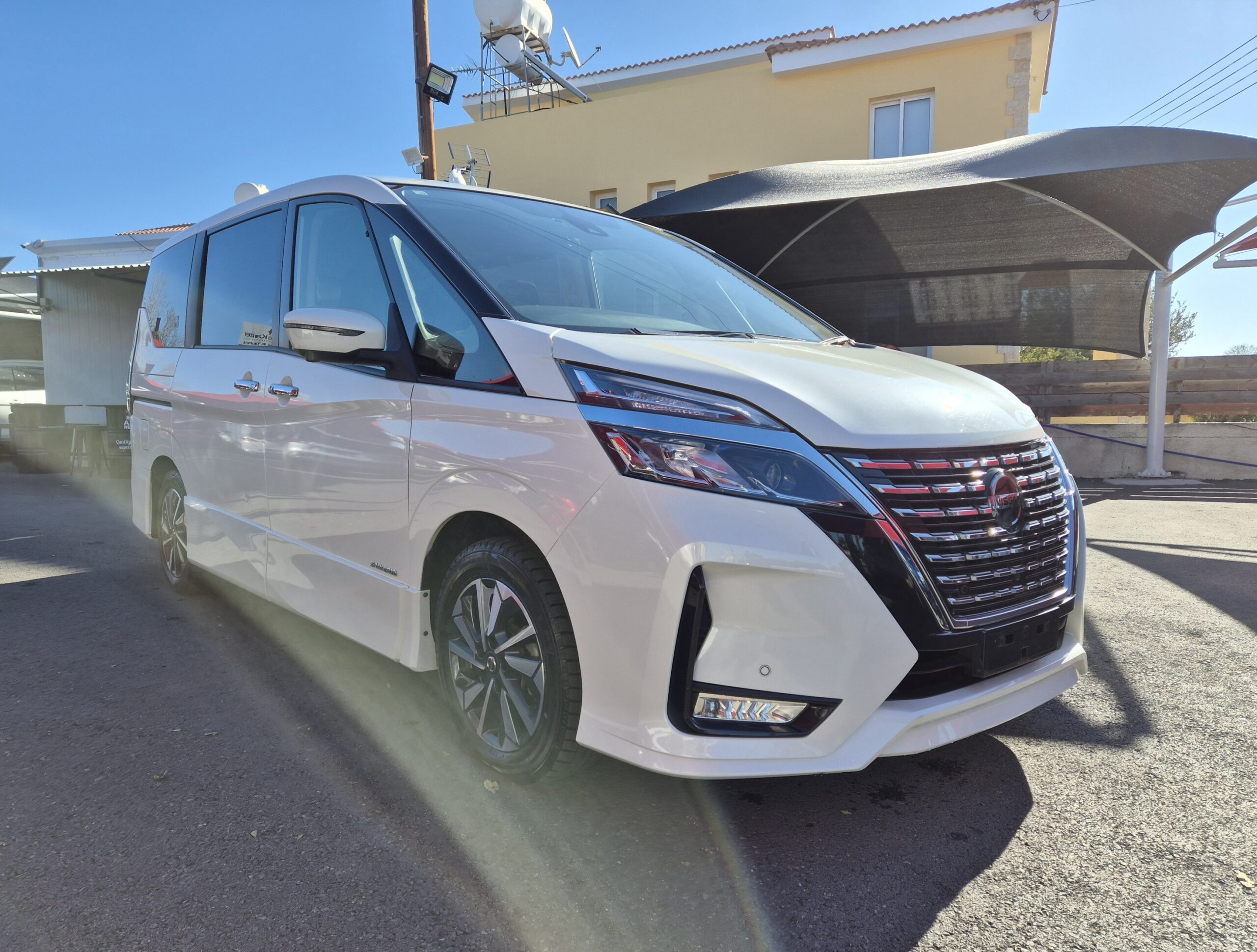 NISSAN SERENA Highway Star