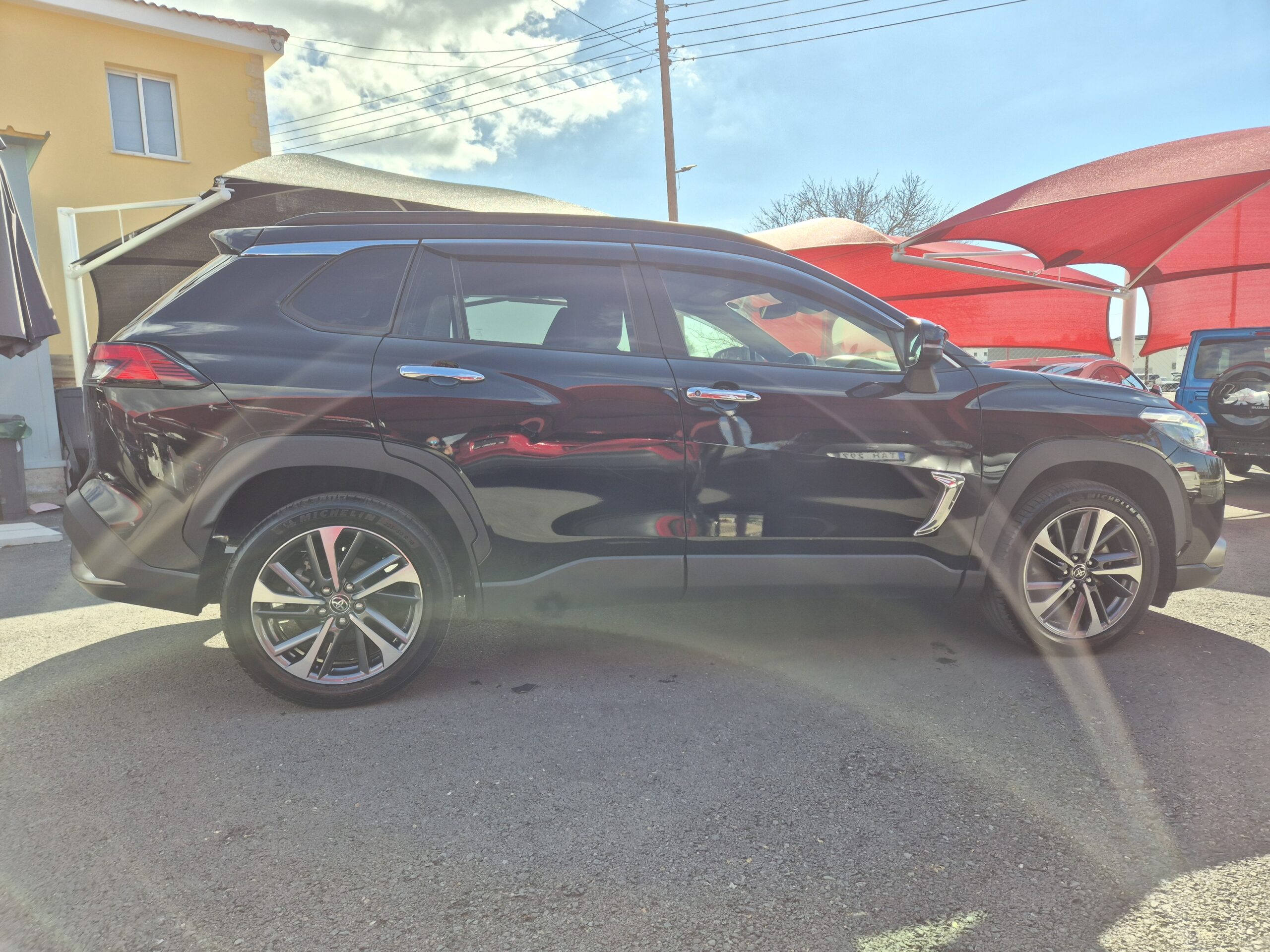 TOYOTA COROLLA CROSS