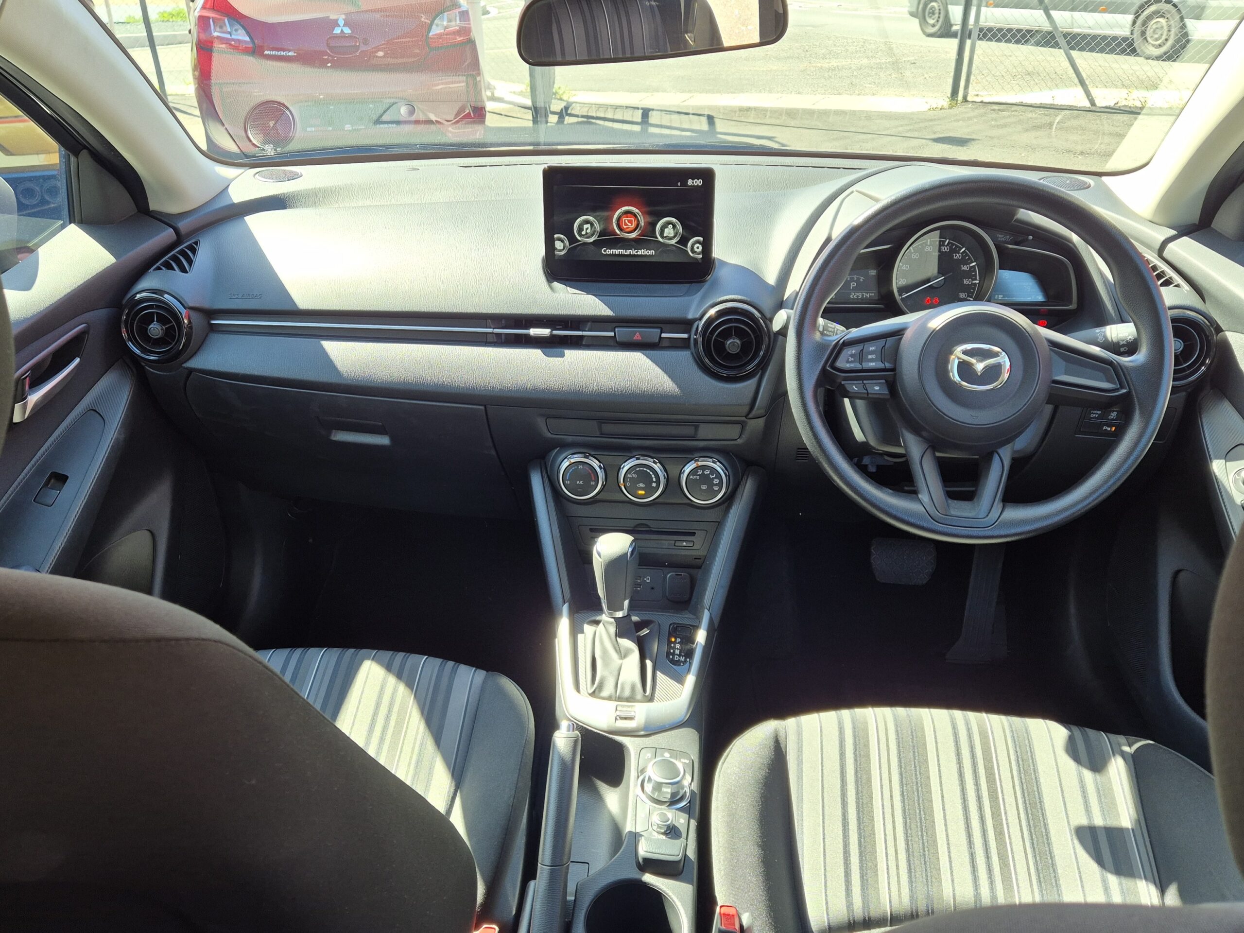 MAZDA 2