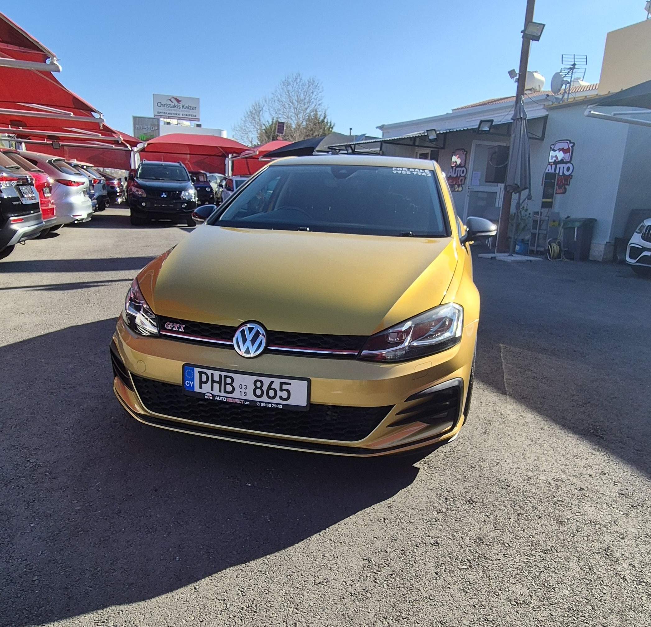 VOLKSWAGEN GOLF