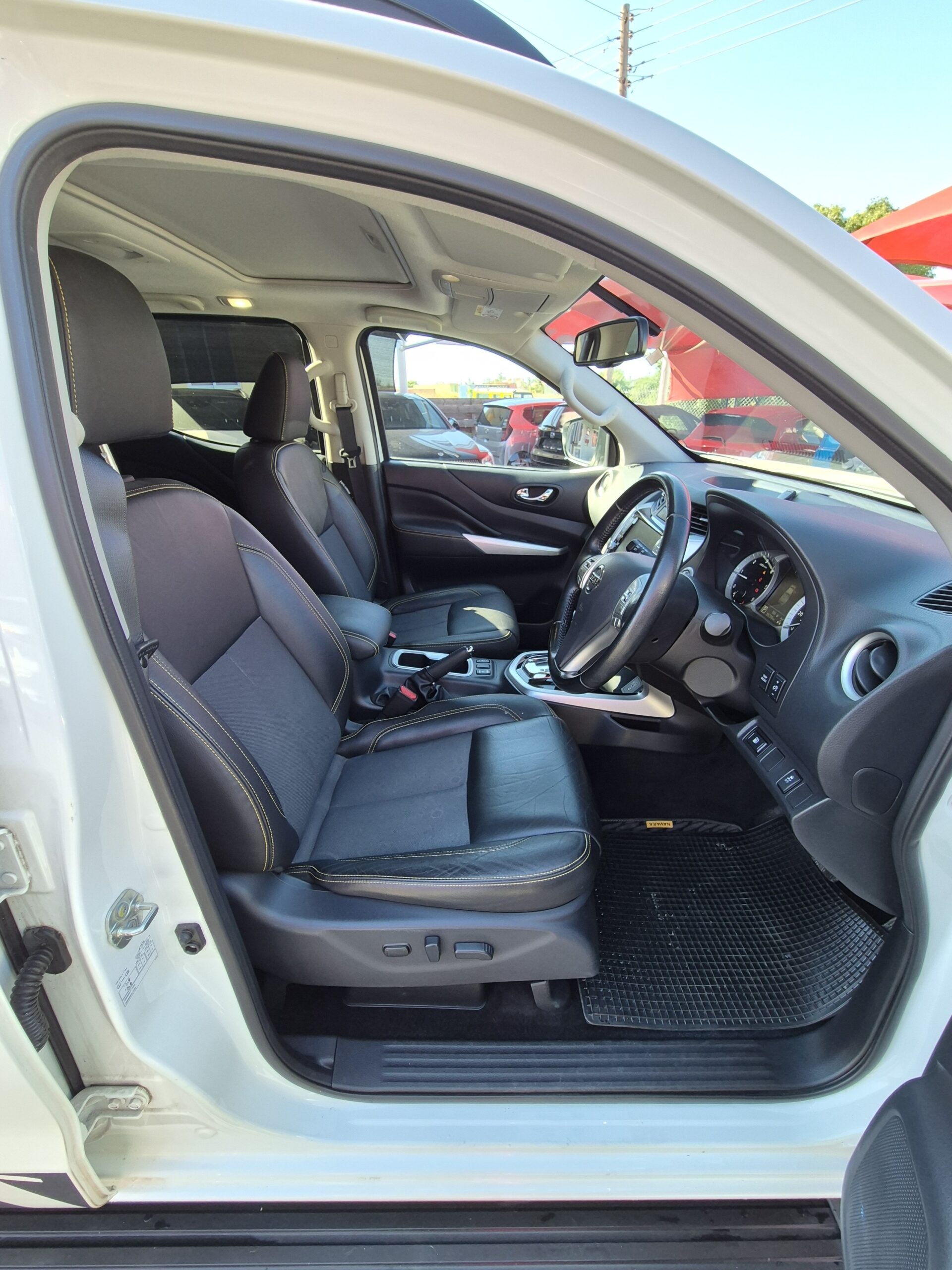 NISSAN NAVARA 2.3 DCI 190 TT