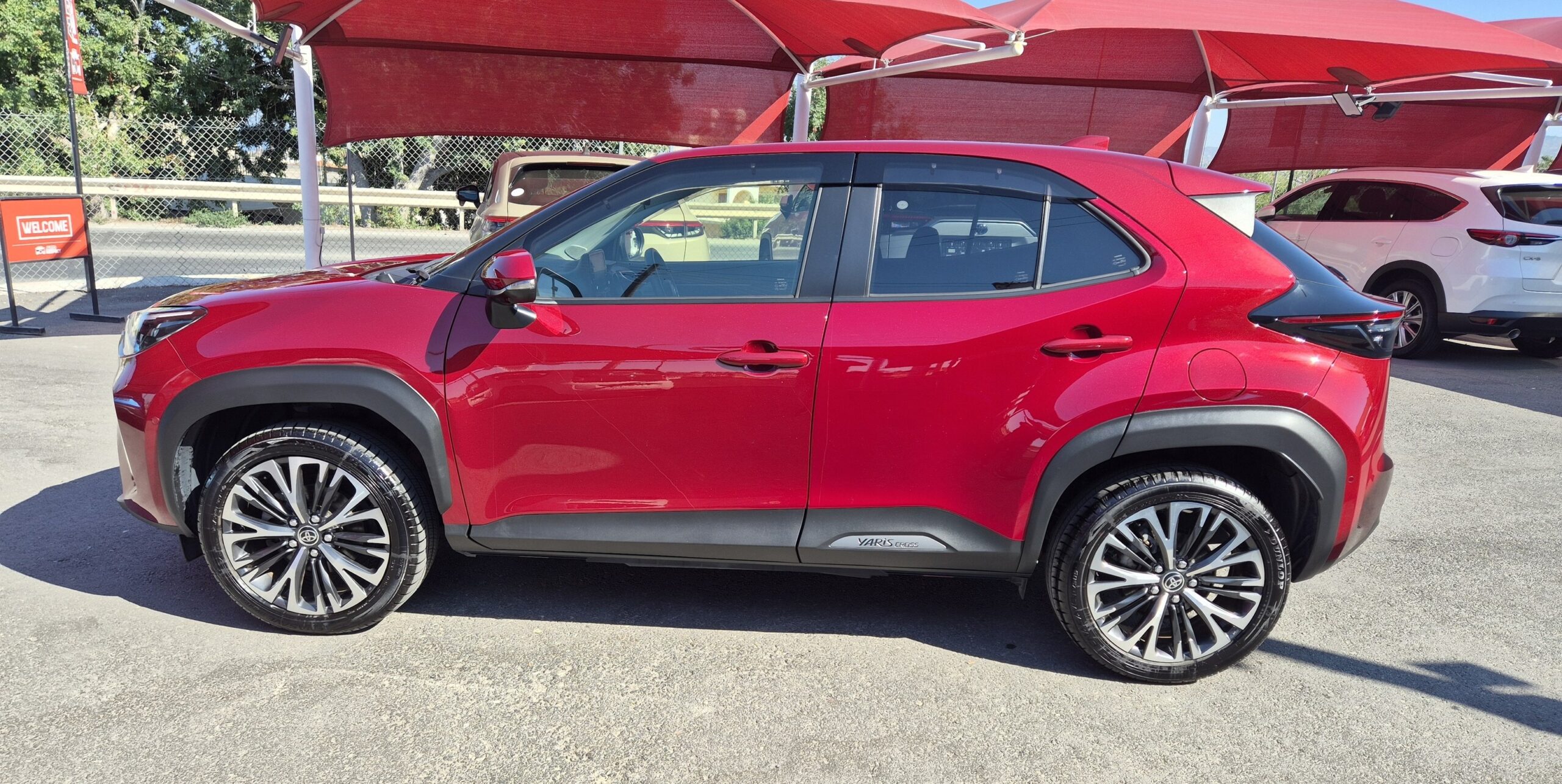 TOYOTA YARIS CROSS