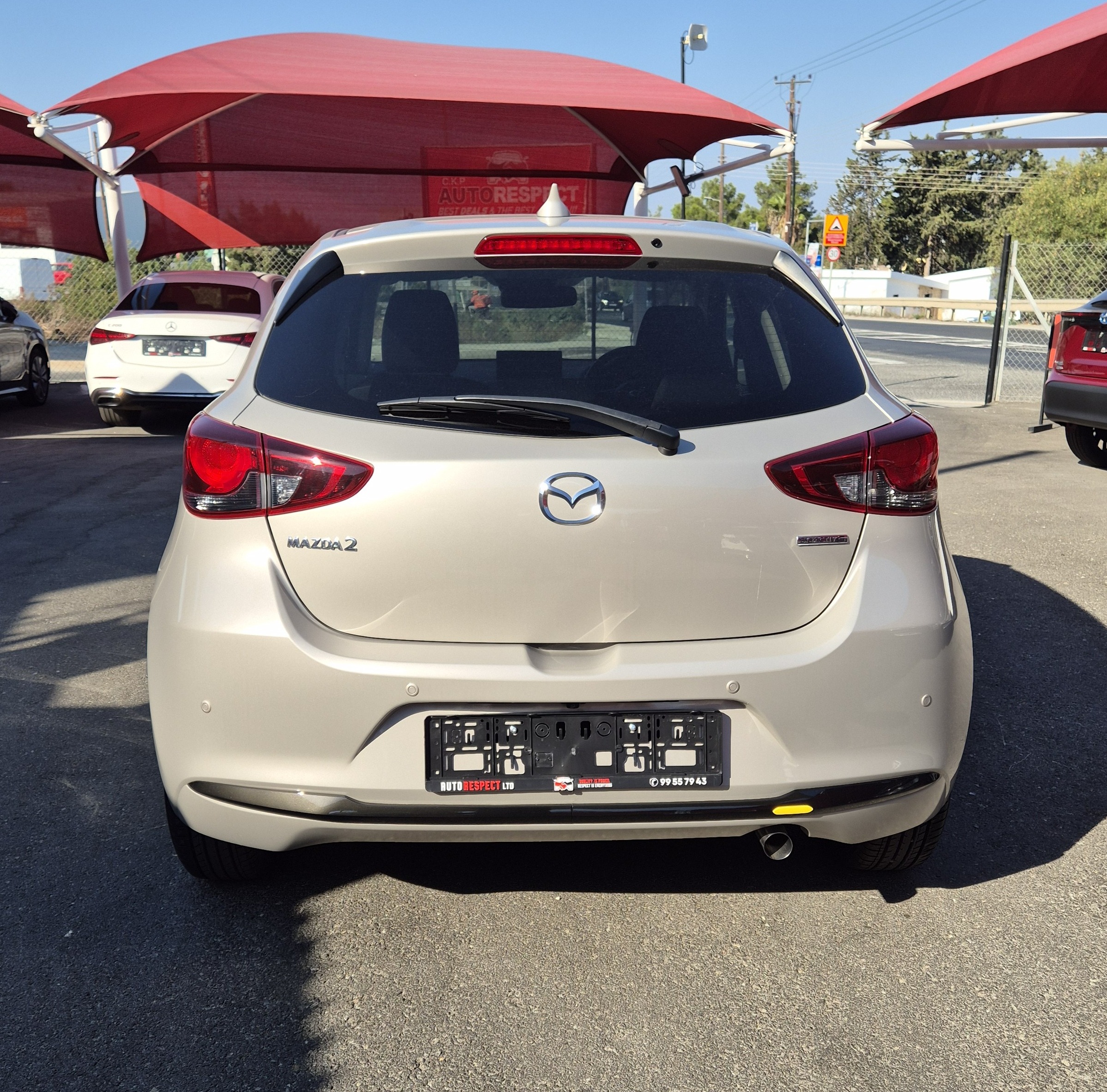 MAZDA 2