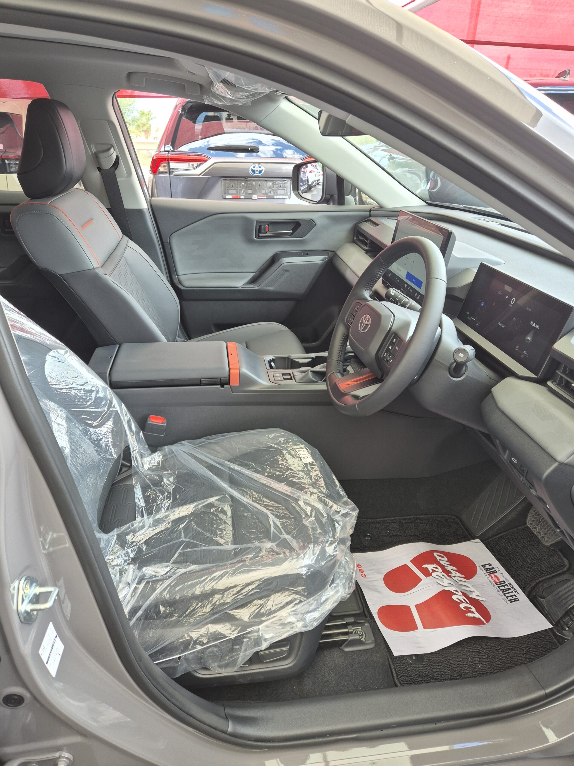 TOYOTA RAV4 e-HEV ADVENTURE